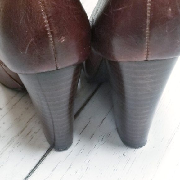 Fossil | Tall | Brown Distressed  |Leather Boots - Picture 6 of 9